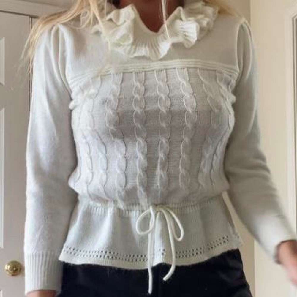 SOLD Vintage knit sweater